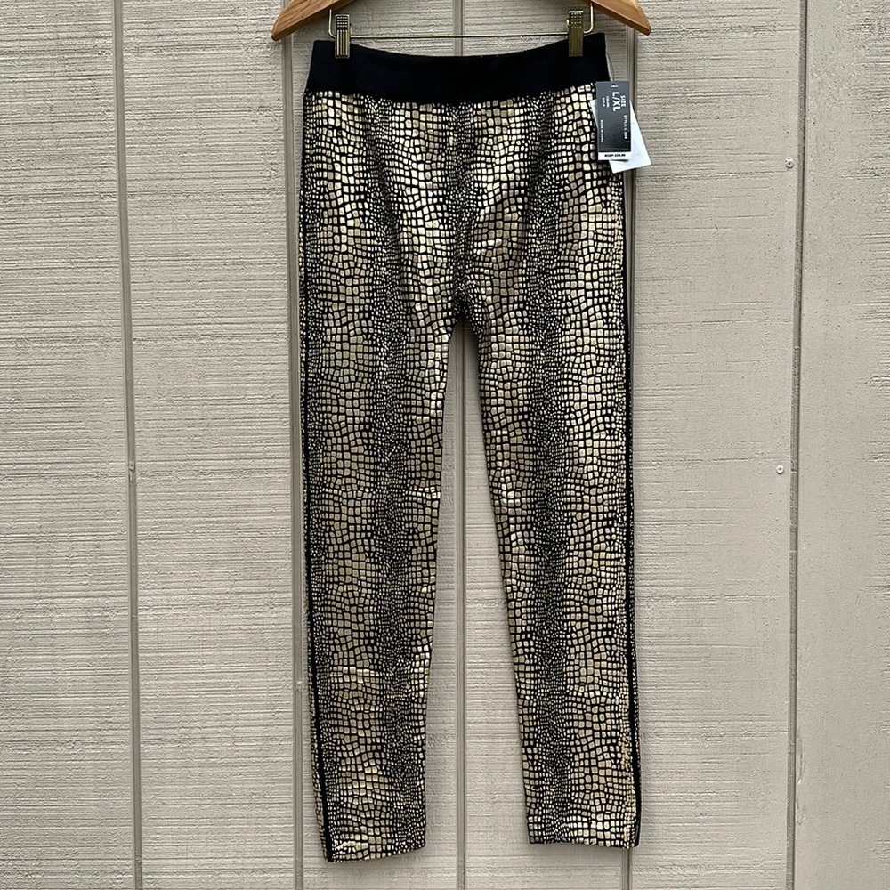 Val Marie Boutique Collection Black & Gold Foil Metallic  Fleece Lined Leggings